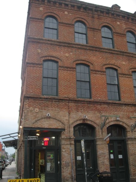 Building in the Quarter, is that water damage on the first floor? It was also pretty crooked.