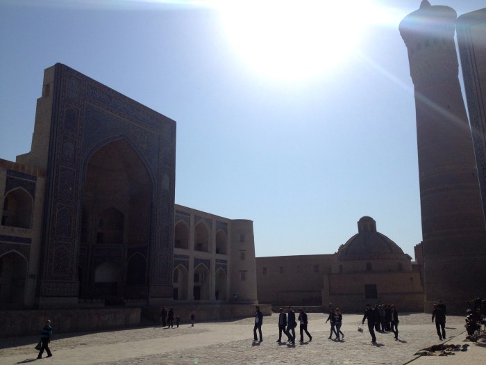 Looking at the Mir-i-Arab Medressa