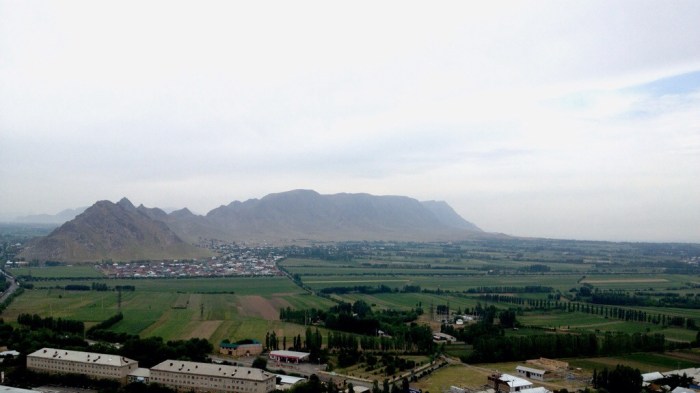 ...which led to this view of the Fergana Valley, which stretches into Uzbekistan. A great hill to run if you too have some time to kill in Osh.
