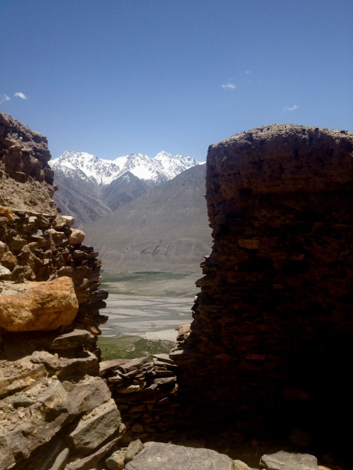 Exploring Yamchun Fortress